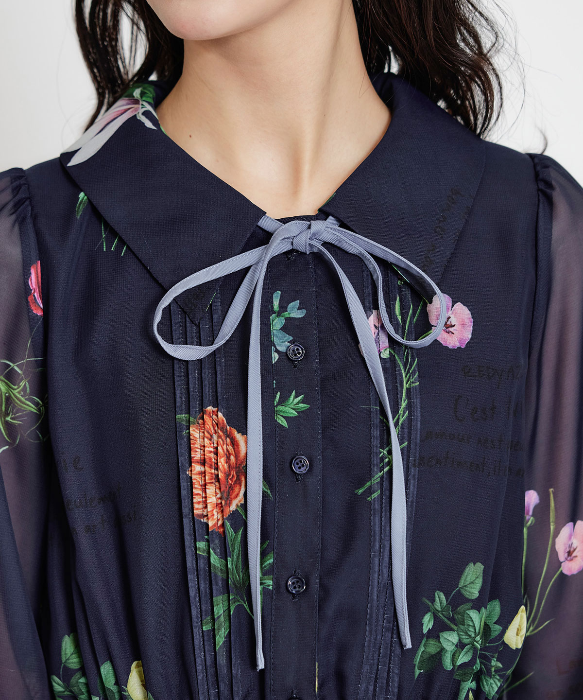 シアーフラワープリーツロングワンピース