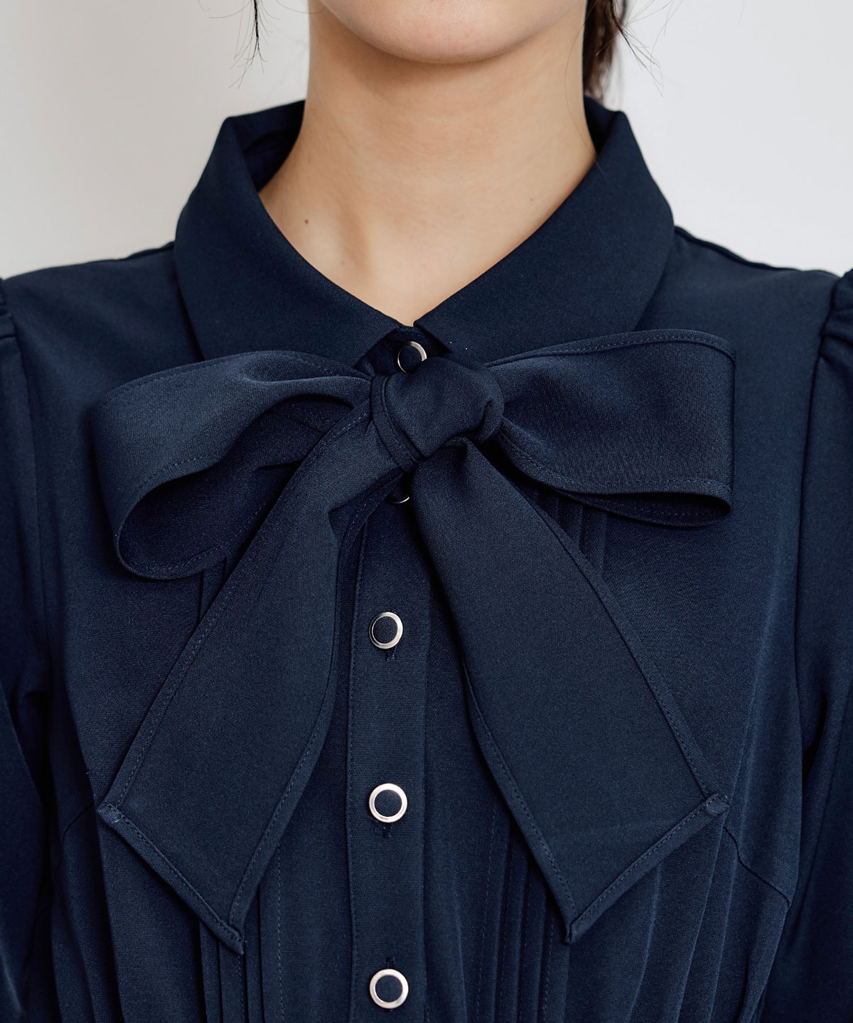 リボンタイプリーツロングシャツワンピース