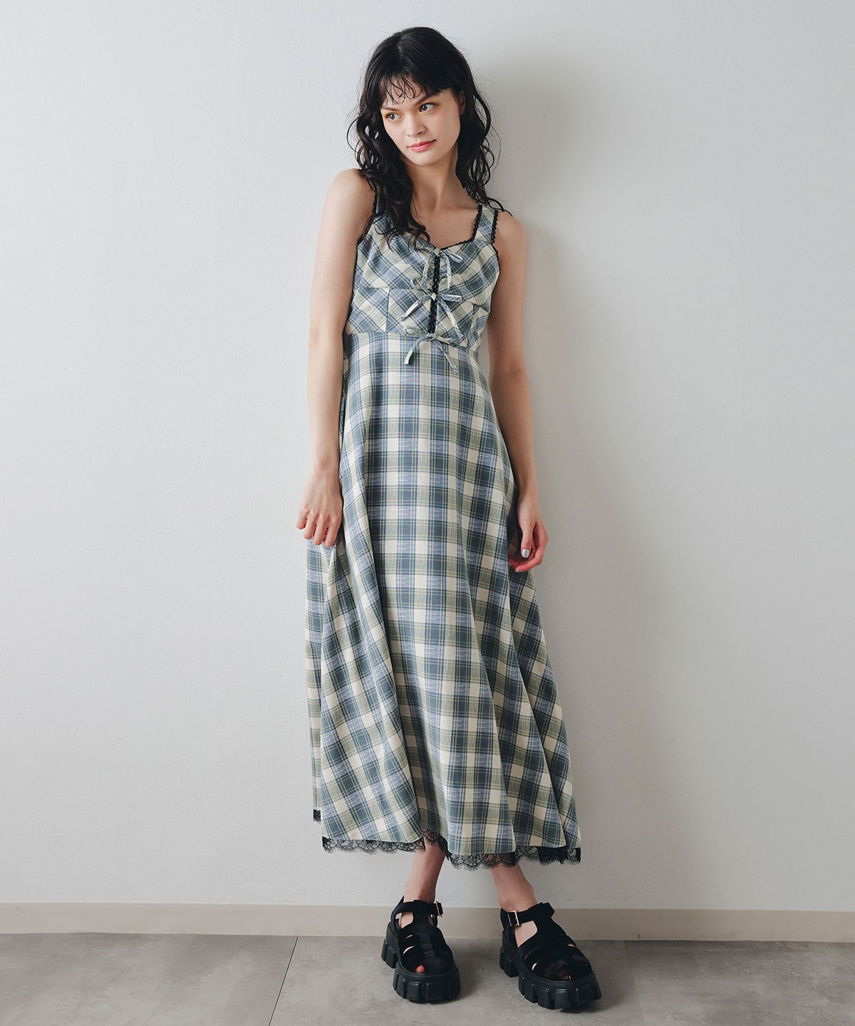 レーストリムチェックリボンフリルロングワンピース