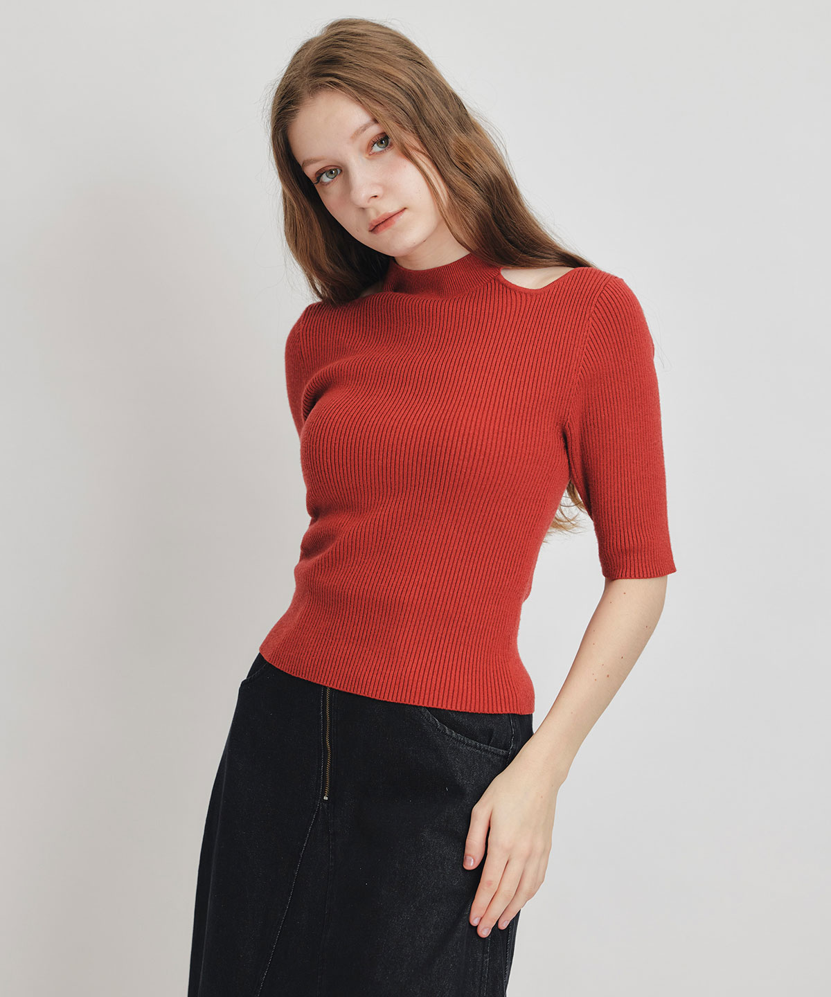 カットアウトハーフスリーブニットプルオーバー