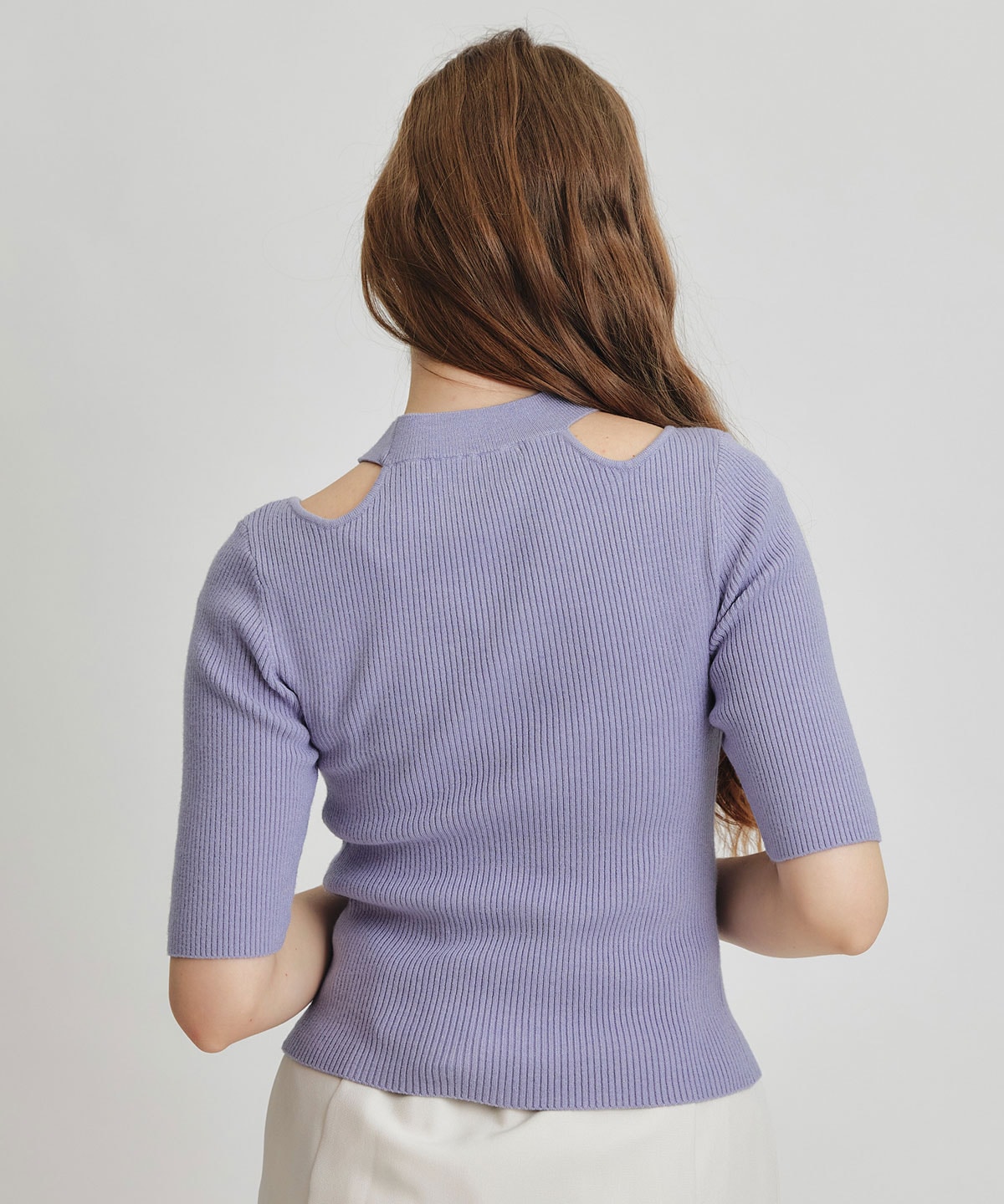 カットアウトハーフスリーブニットプルオーバー