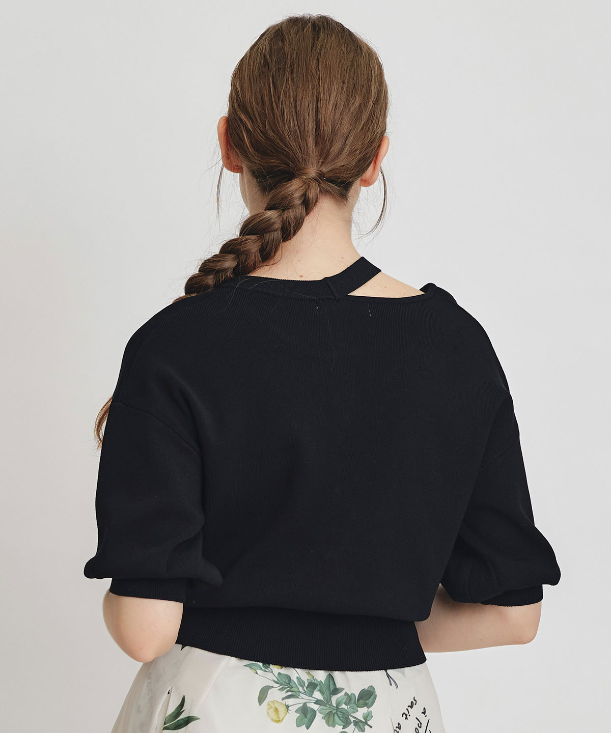 アシメカットデザインハーフスリーブニットプルオーバー