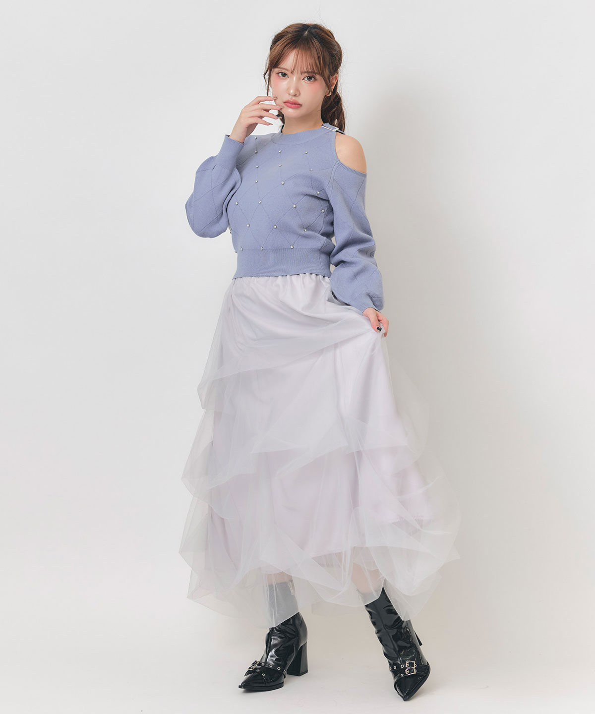 サイドカットオフパールビジューニットトップス