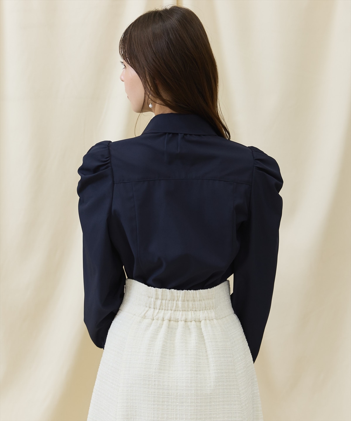 3Dフラワーレース衿パワショルブラウス