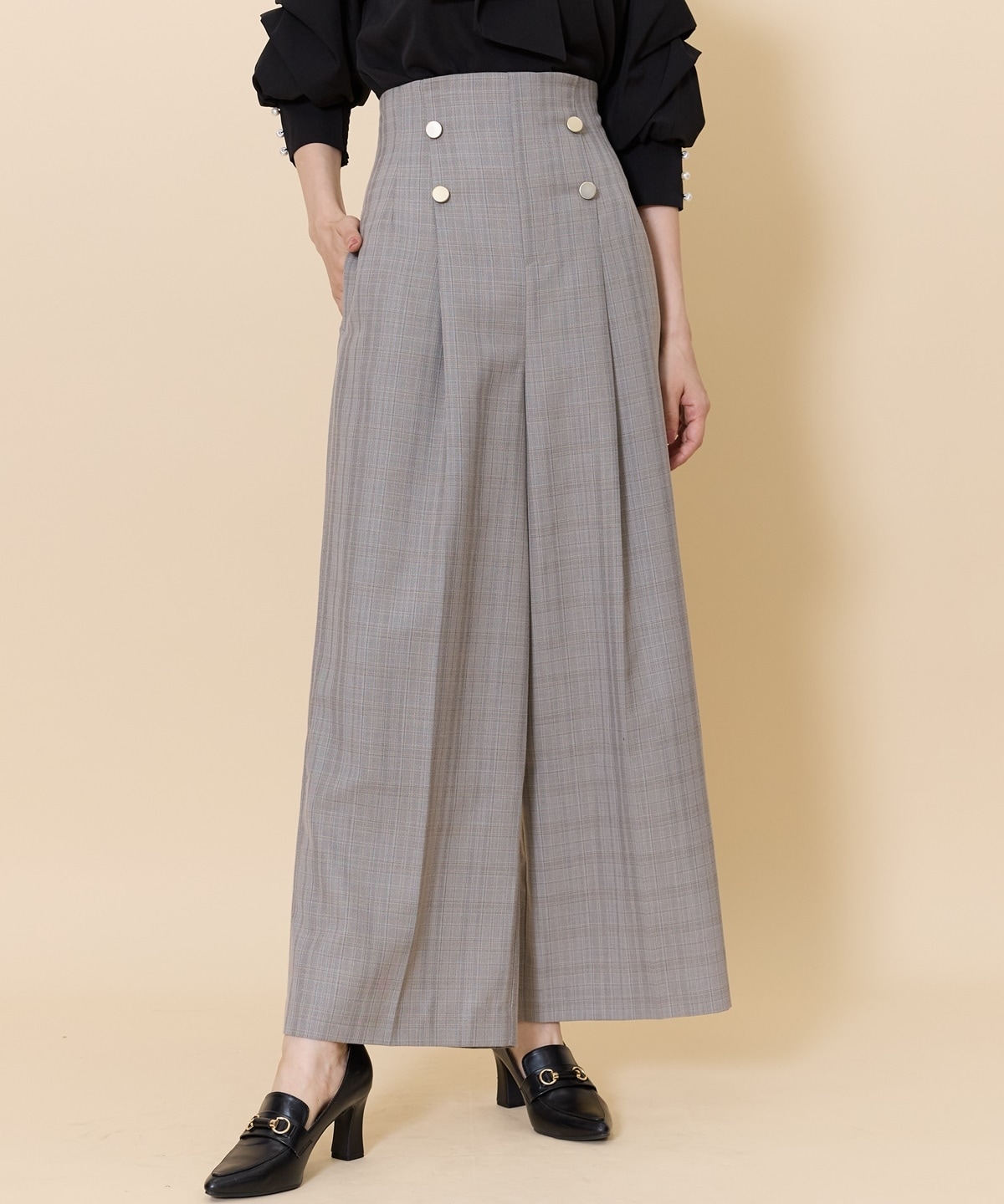 金ボタン美シルエットタックワイドパンツ