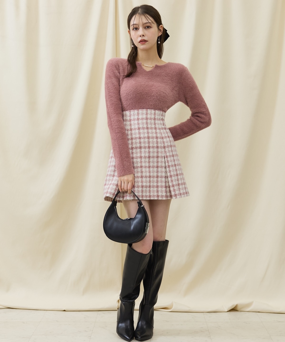 ショートフェザーパールキーネックニットプルオーバー