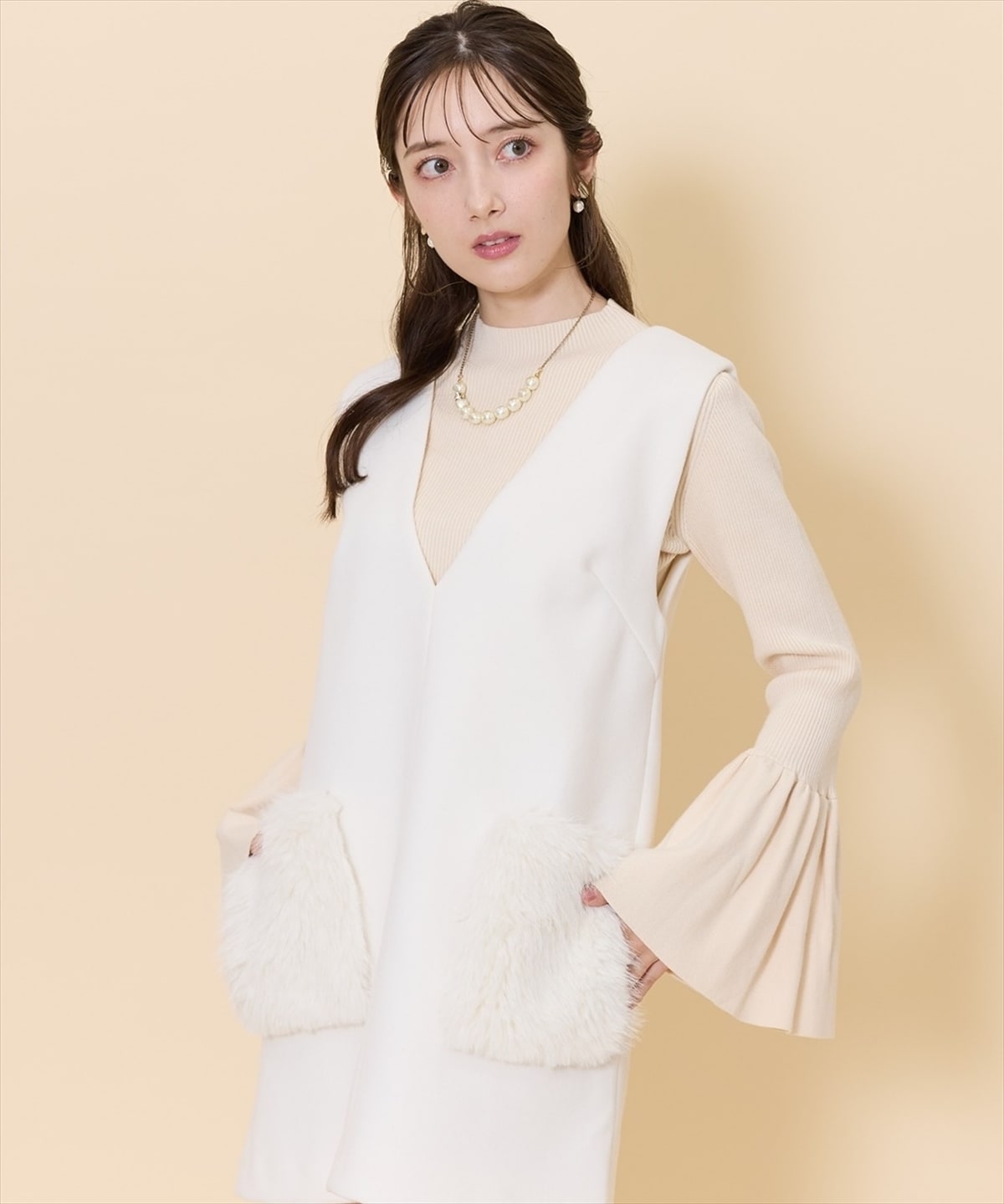 フレアスリーブボトルネックニットプルオーバー