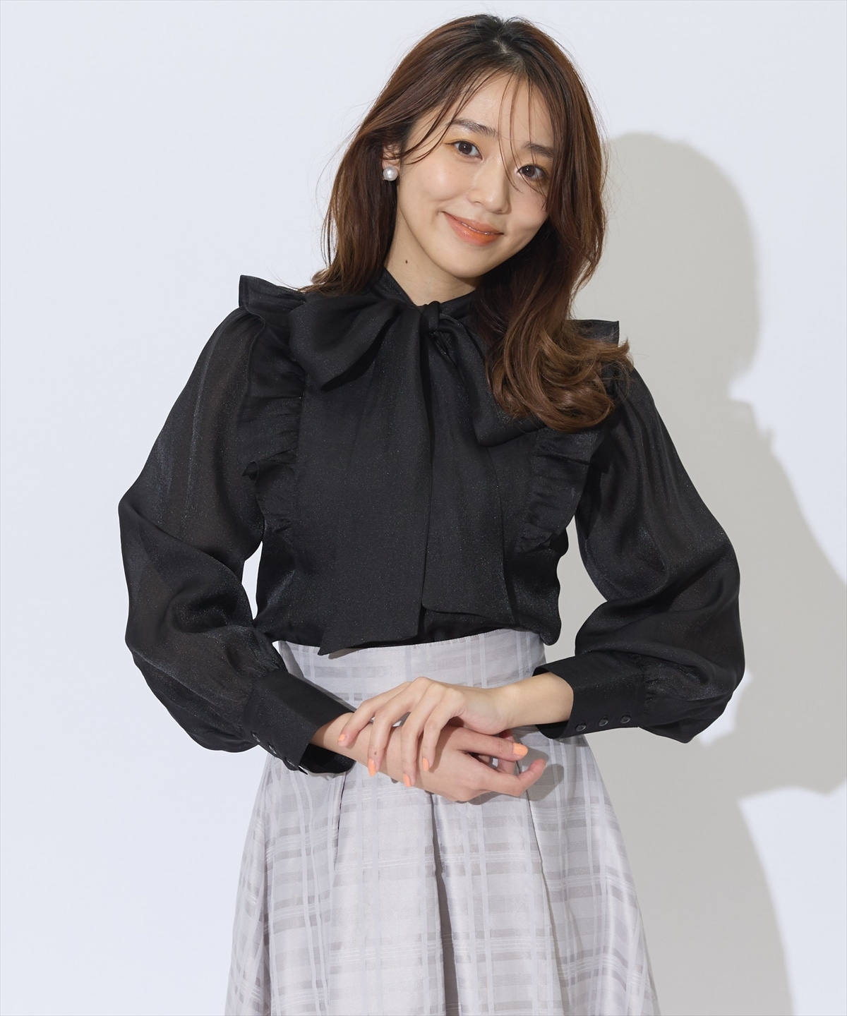 クレープフリルボウタイブラウス