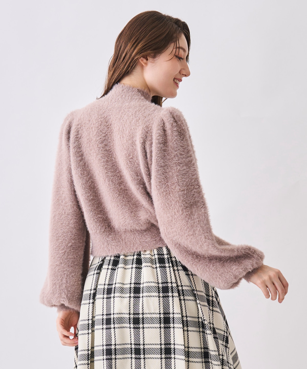 【NEW YEAR SPECIAL ITEM】ビジューハイネックシャギーニット