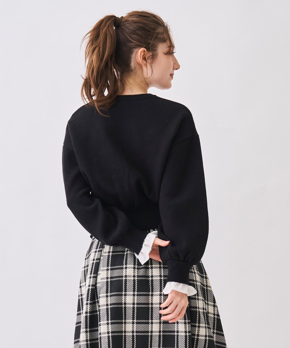 【12/5(Fri)予約開始】フリル袖ロゴニット