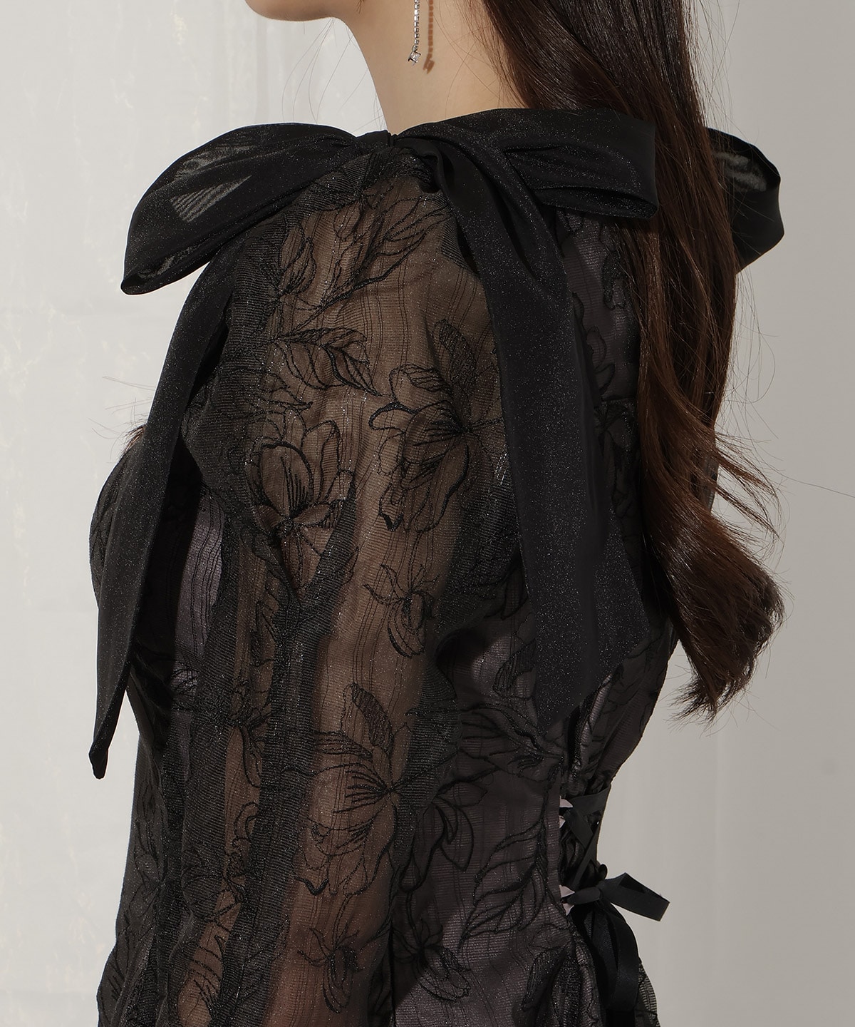 フラワー刺繍肩リボンドレス