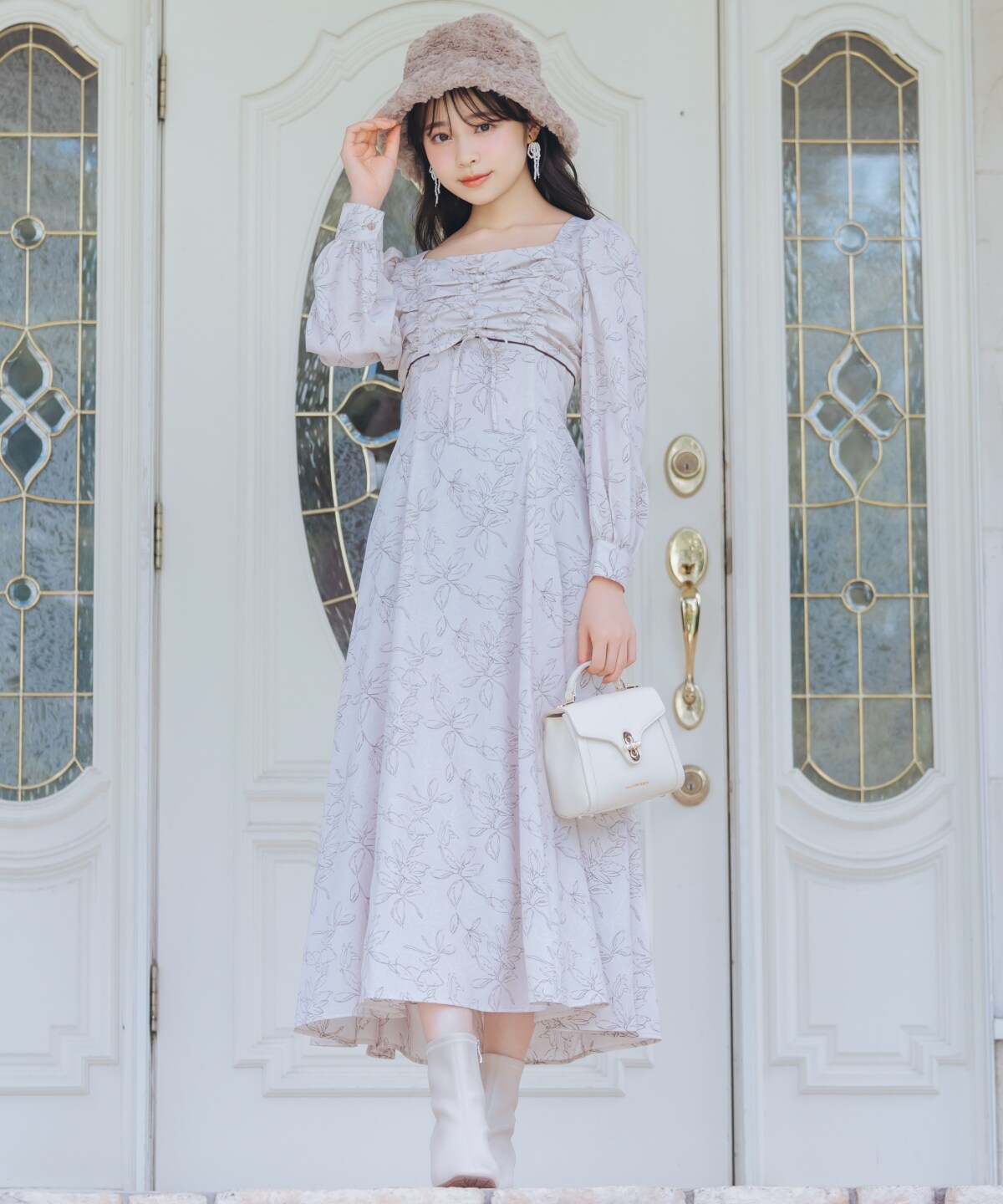 フラワープリントギャザーフレアワンピース