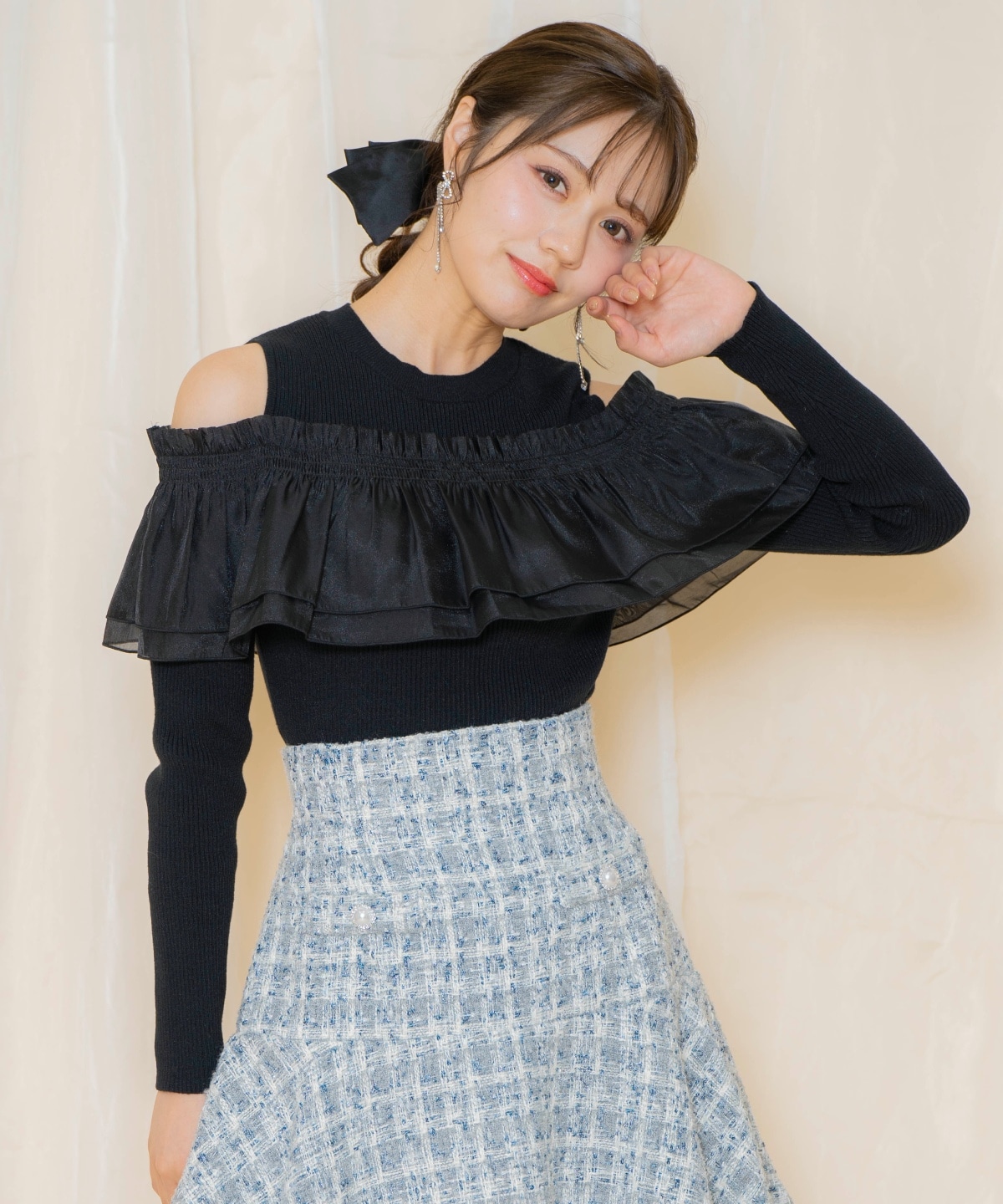 シアーフリルニット