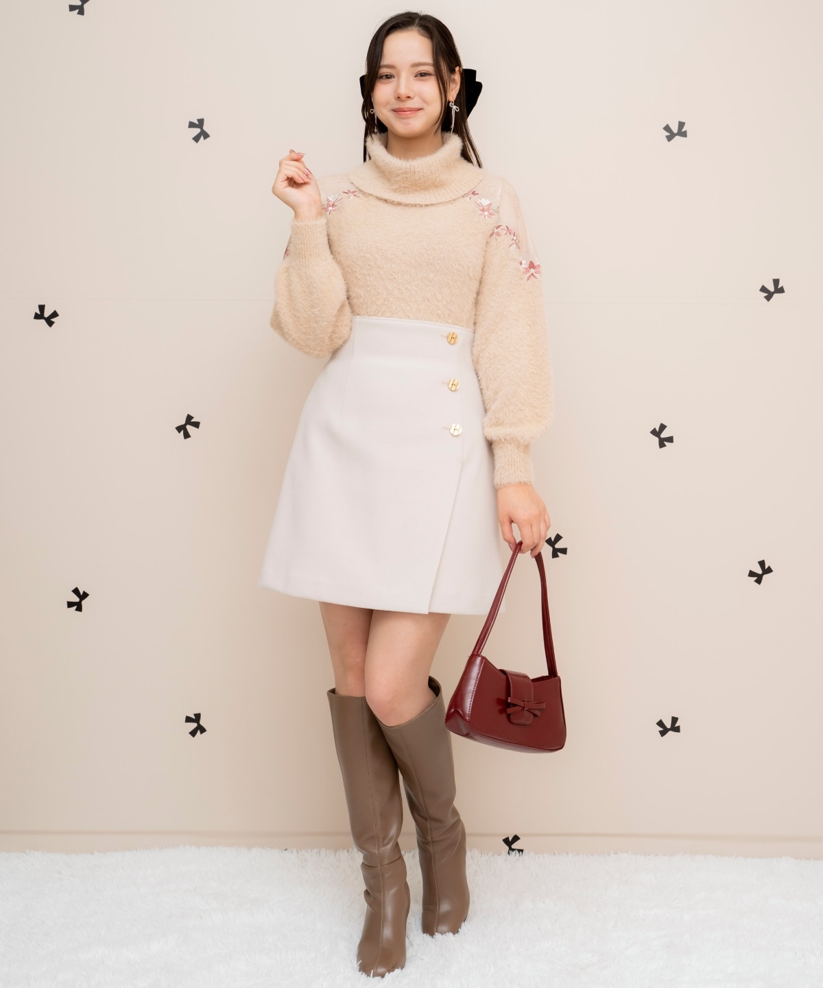 刺繍シャギーニットプルオーバー