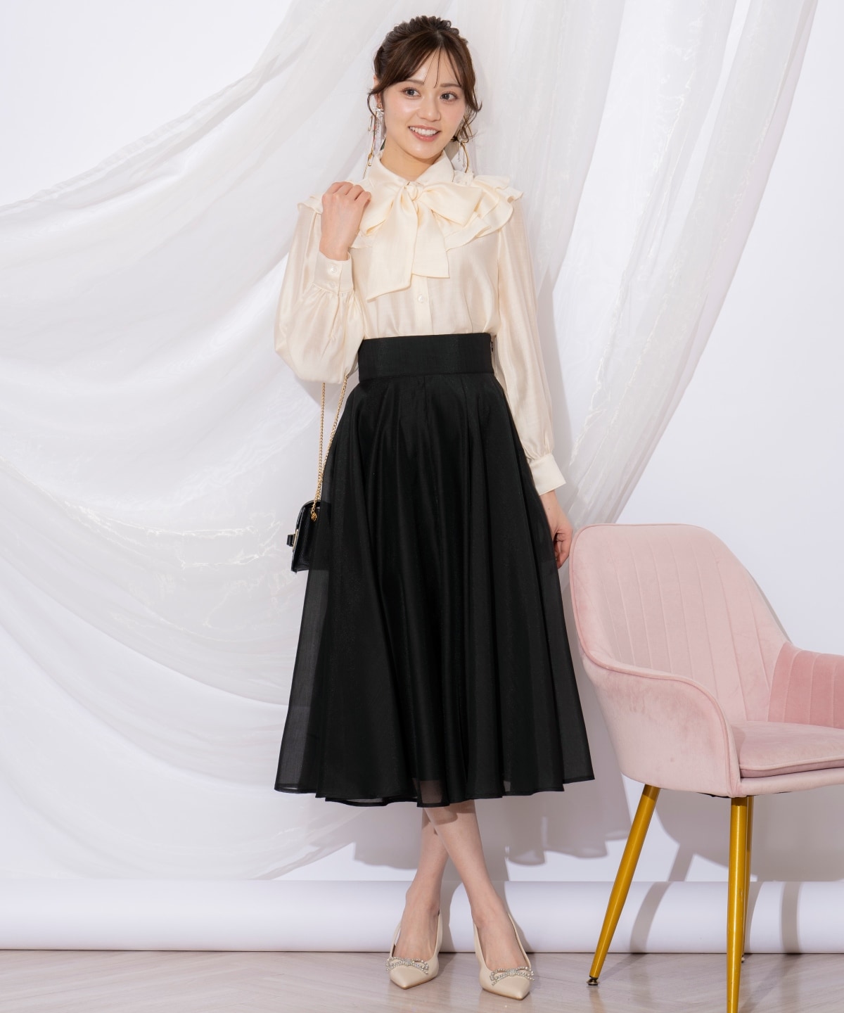 ギャザーフリルボウタイブラウス