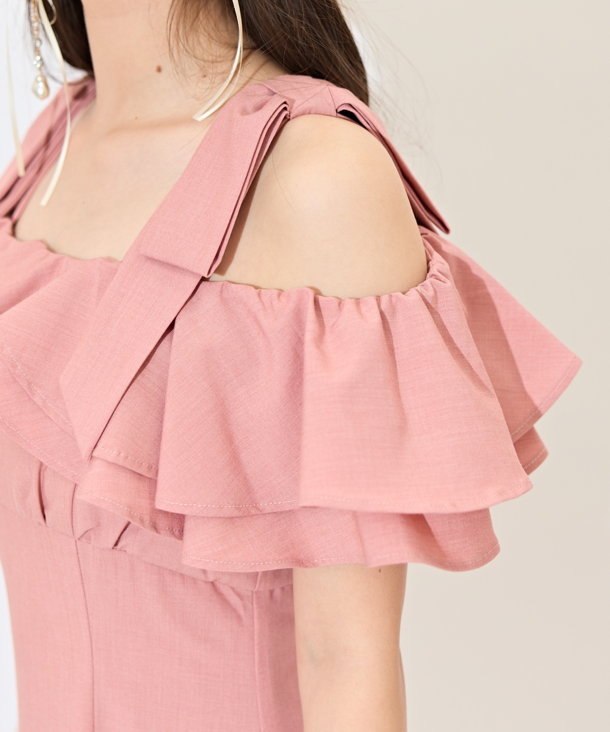 ショルダーリボンラッフルワンピース