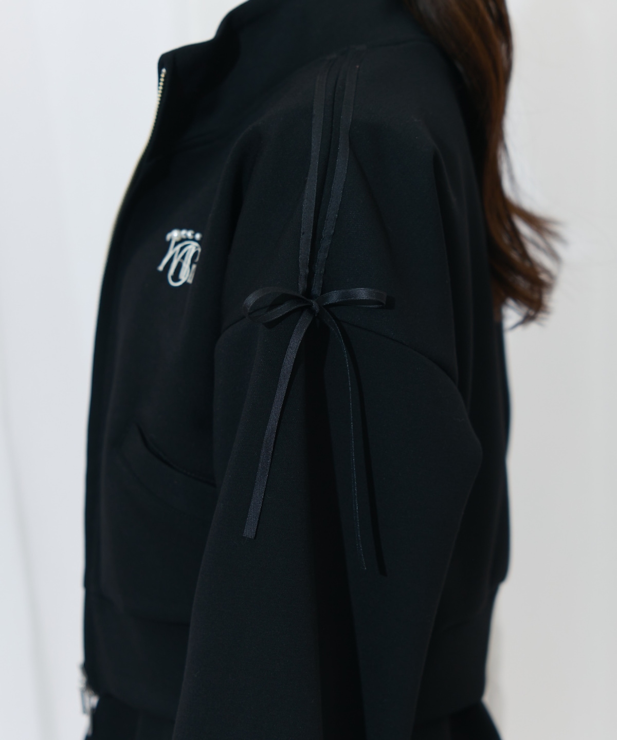 ロゴ刺繍リボントラックジャケット