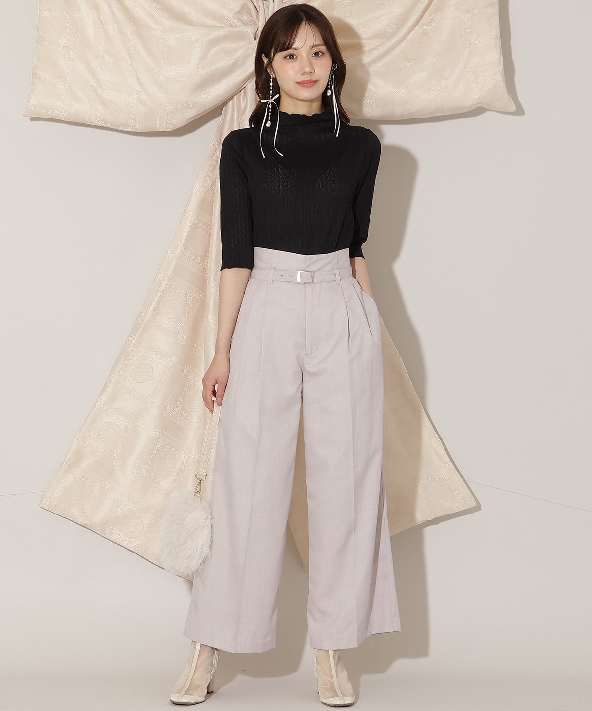 ベルト付きタックワイドパンツ