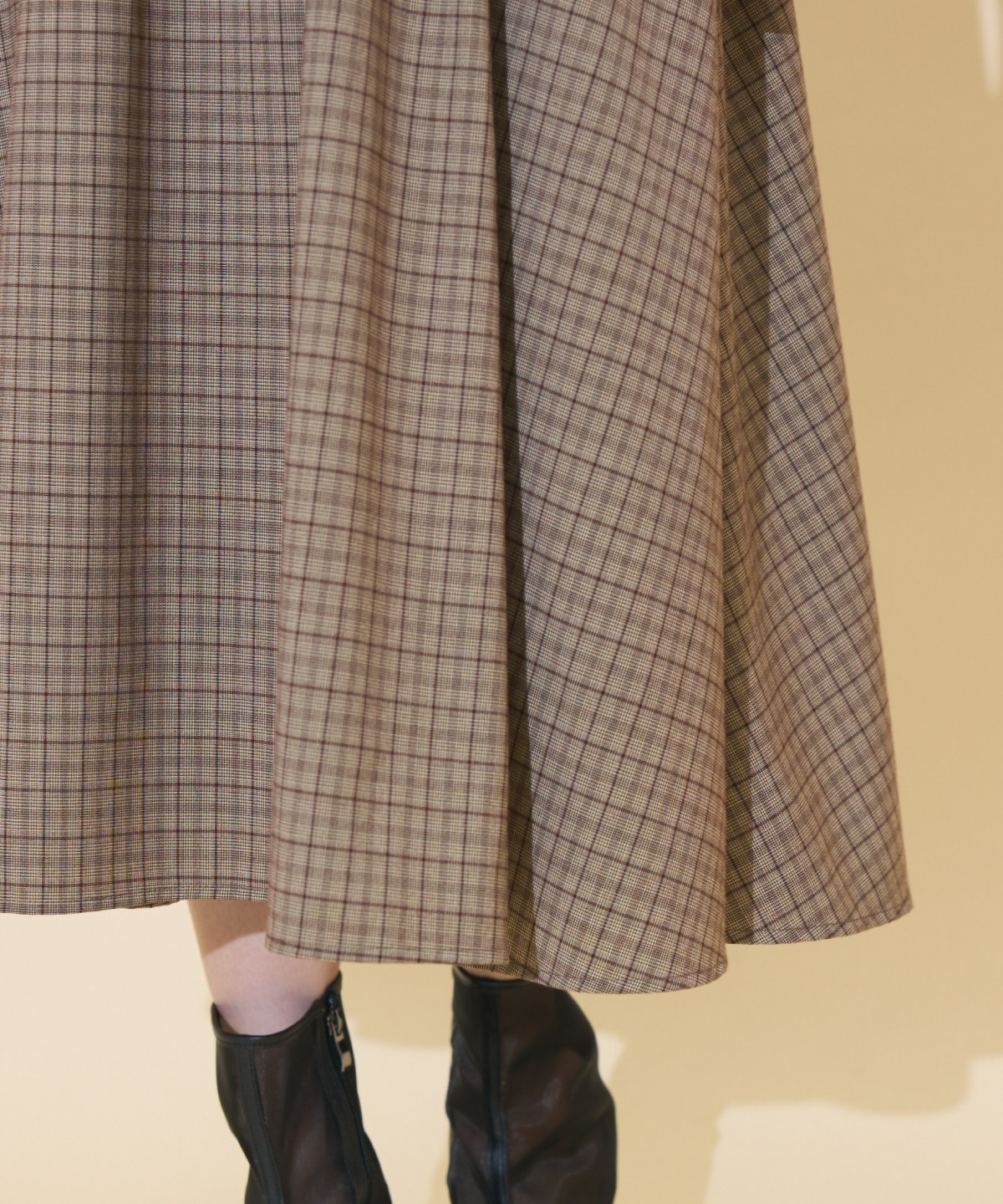 ラッフルスリーブバックリボンワンピース