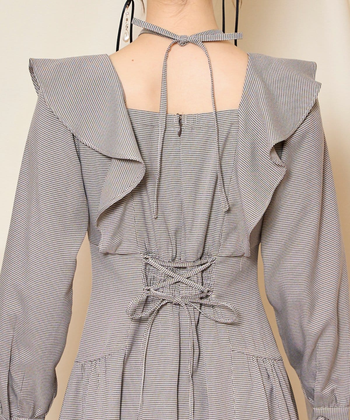 ネックリボンギャザー切り替えワンピース