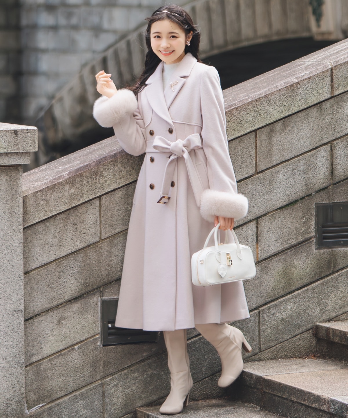 リアルファー付きウールフレアコート