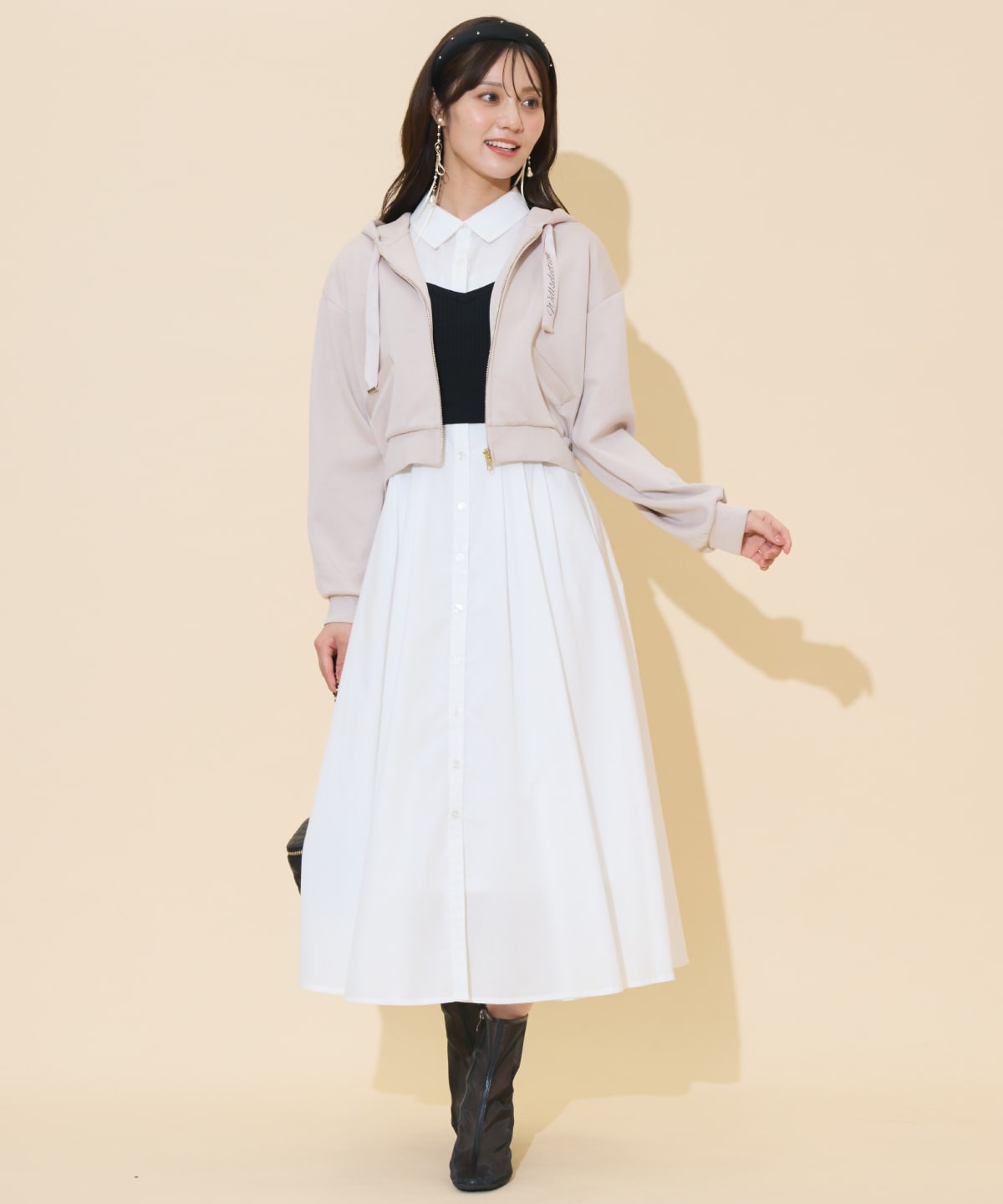 ロゴテープパーカー