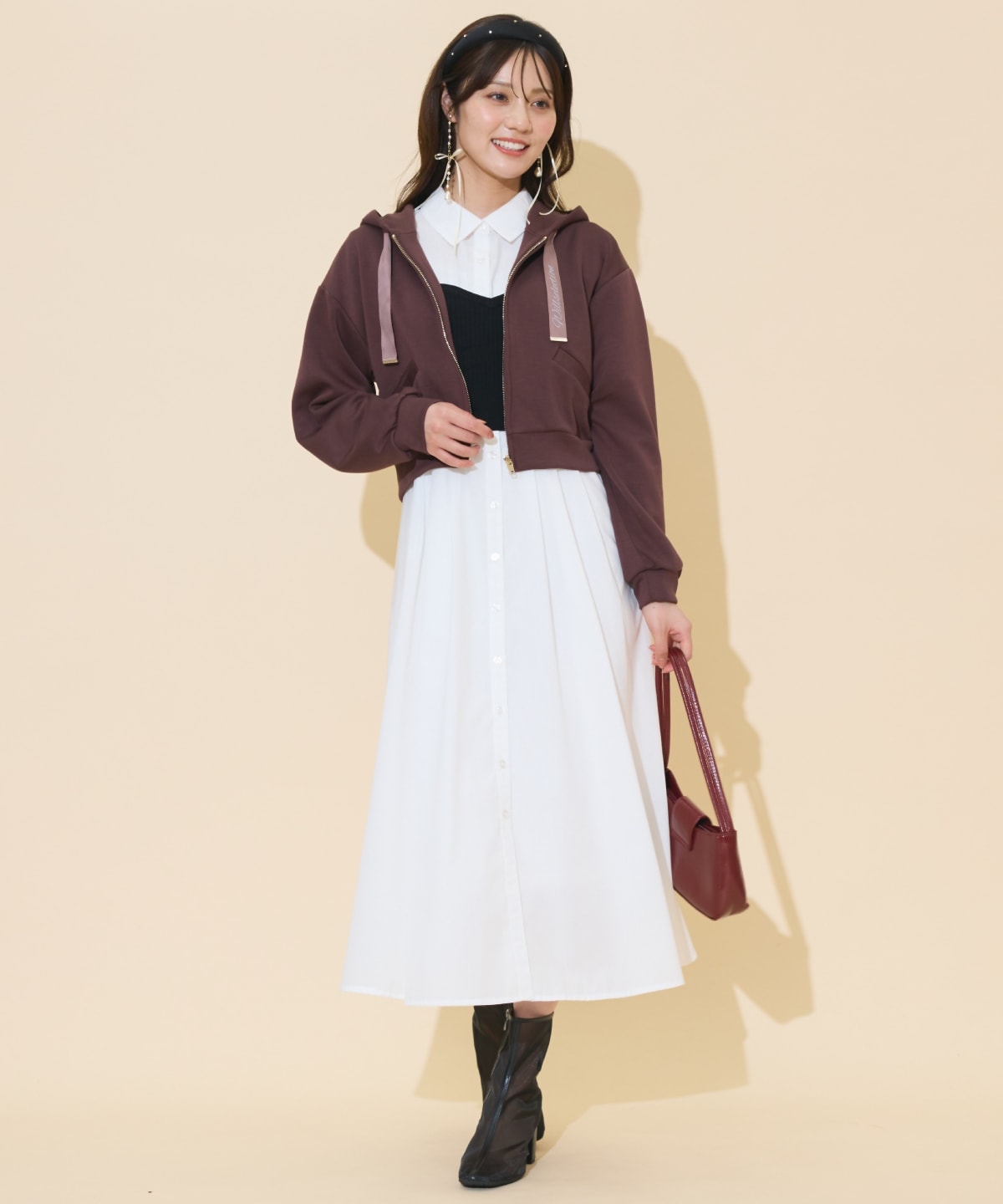 ロゴテープパーカー