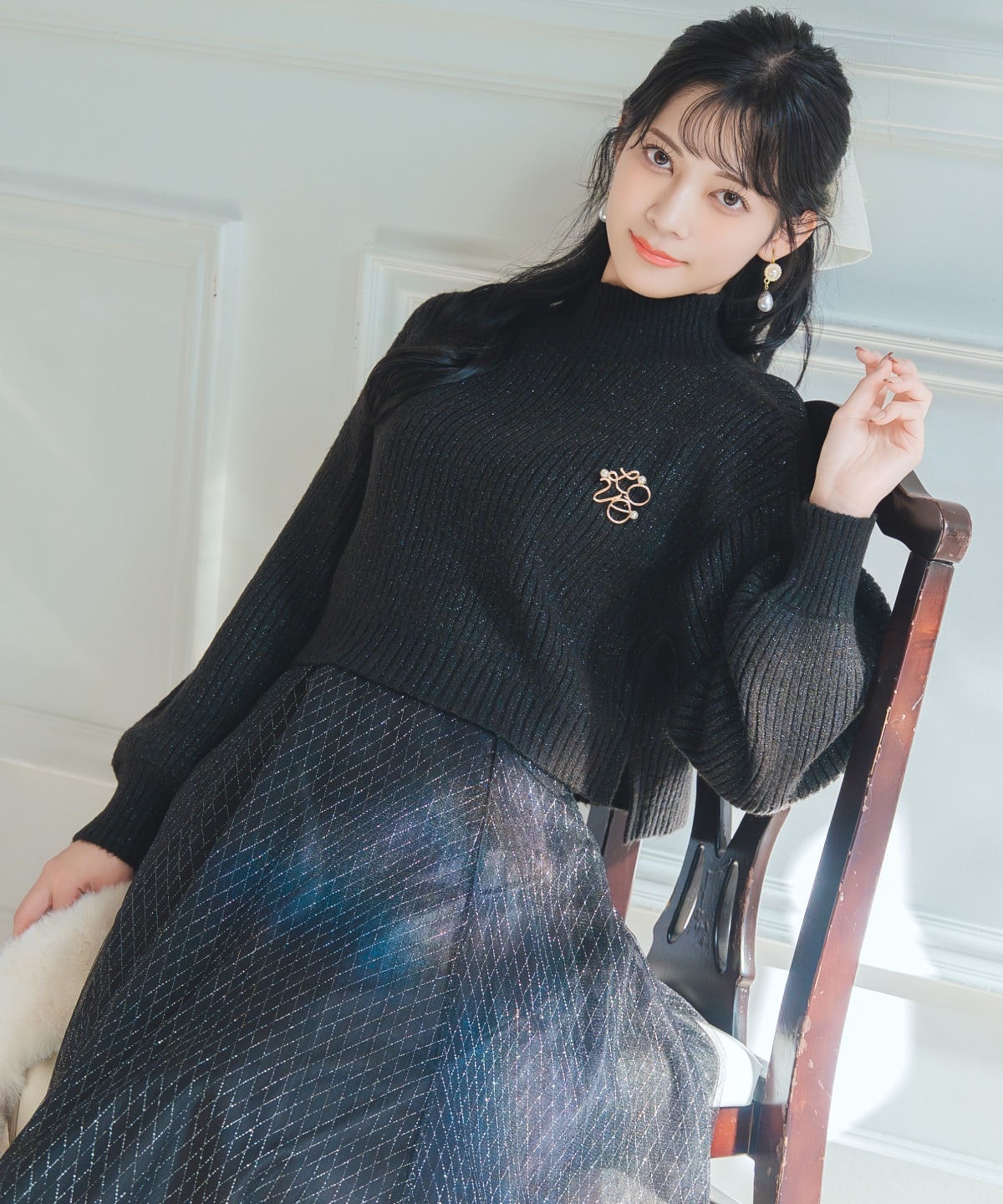 【12/5(fri)10時発売】ブローチ付きクロップドラメニット