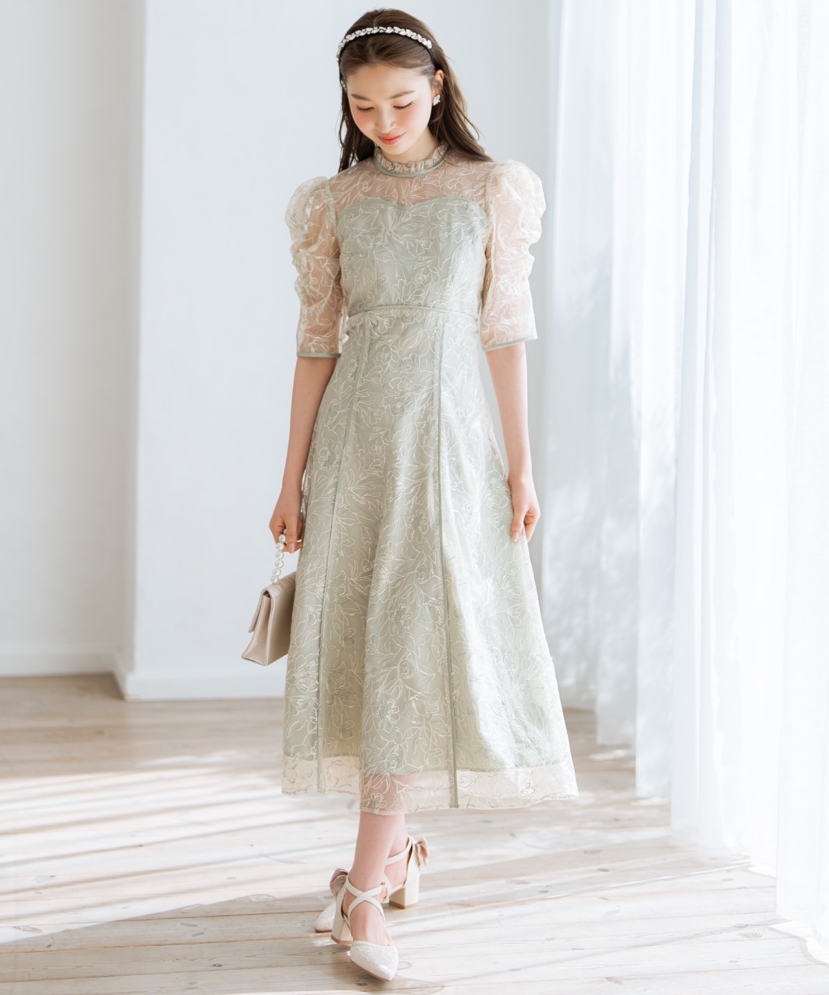 バックリボンレースパンプス