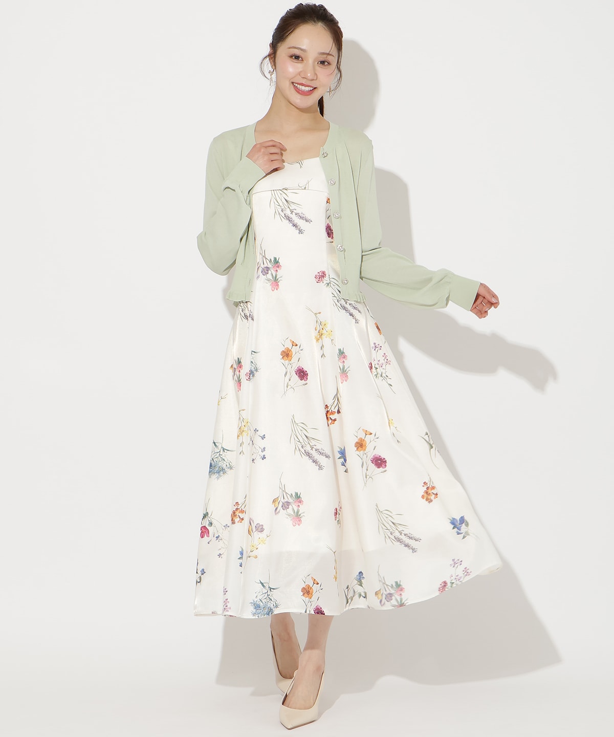 【3/12(thu)10時発売】ボタニカルフラワーシアータックワンピース