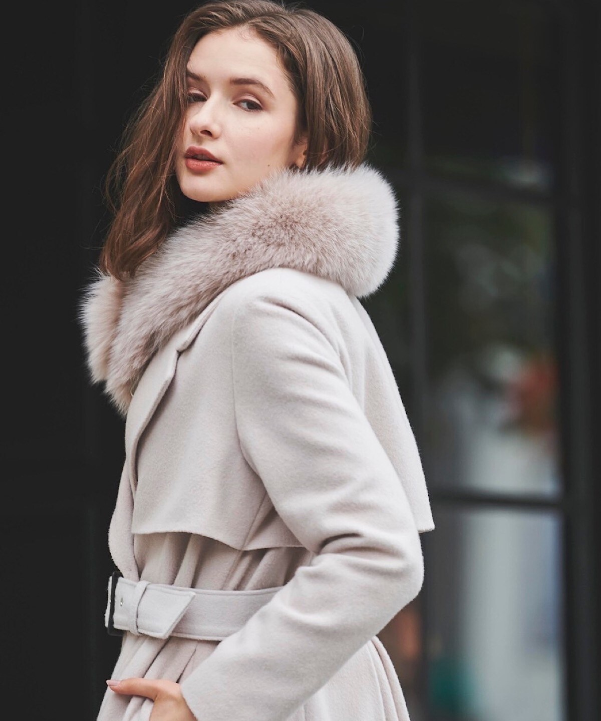 超人気 フォックスファー付きコート ロングコート