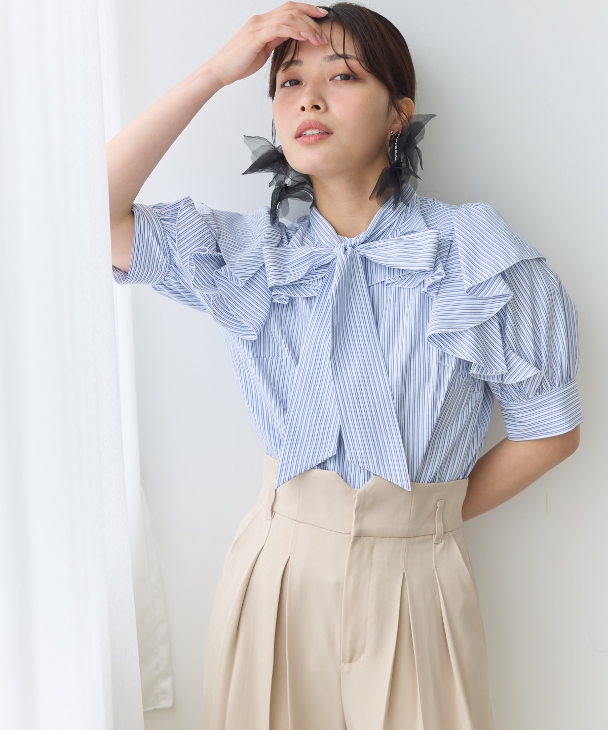 タックワイドパンツ