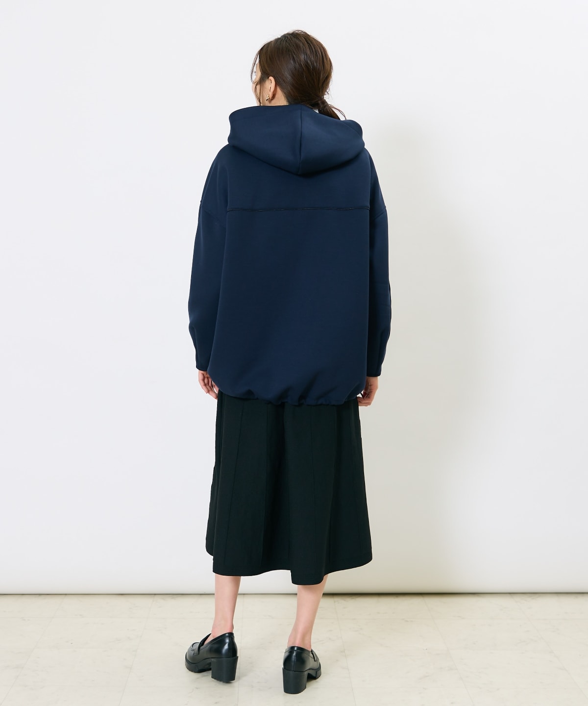 ダンボールポンチフーディーブルゾン