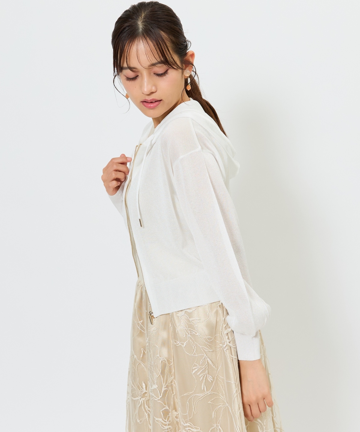 コンパクトシアーフーディー