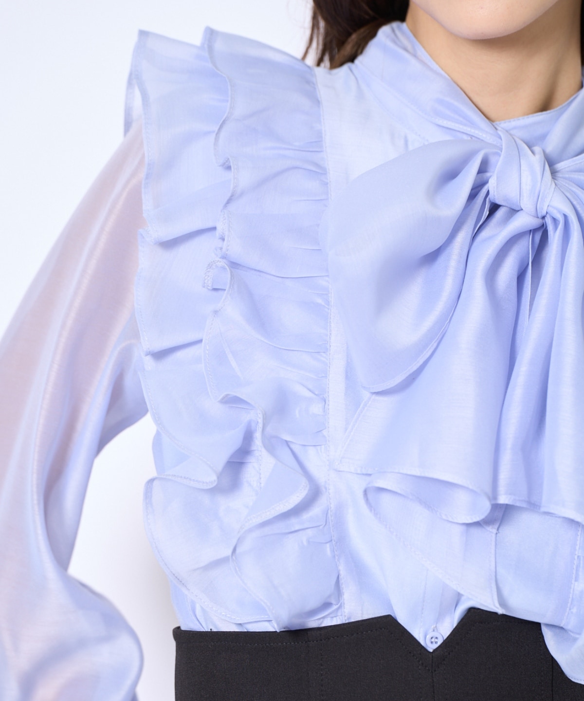 ボウタイフリルシアーブラウス