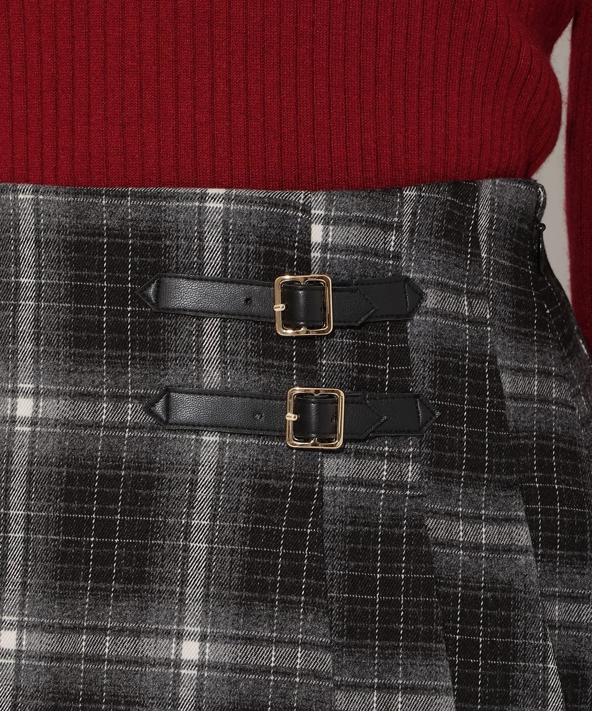 チェックミニスカート