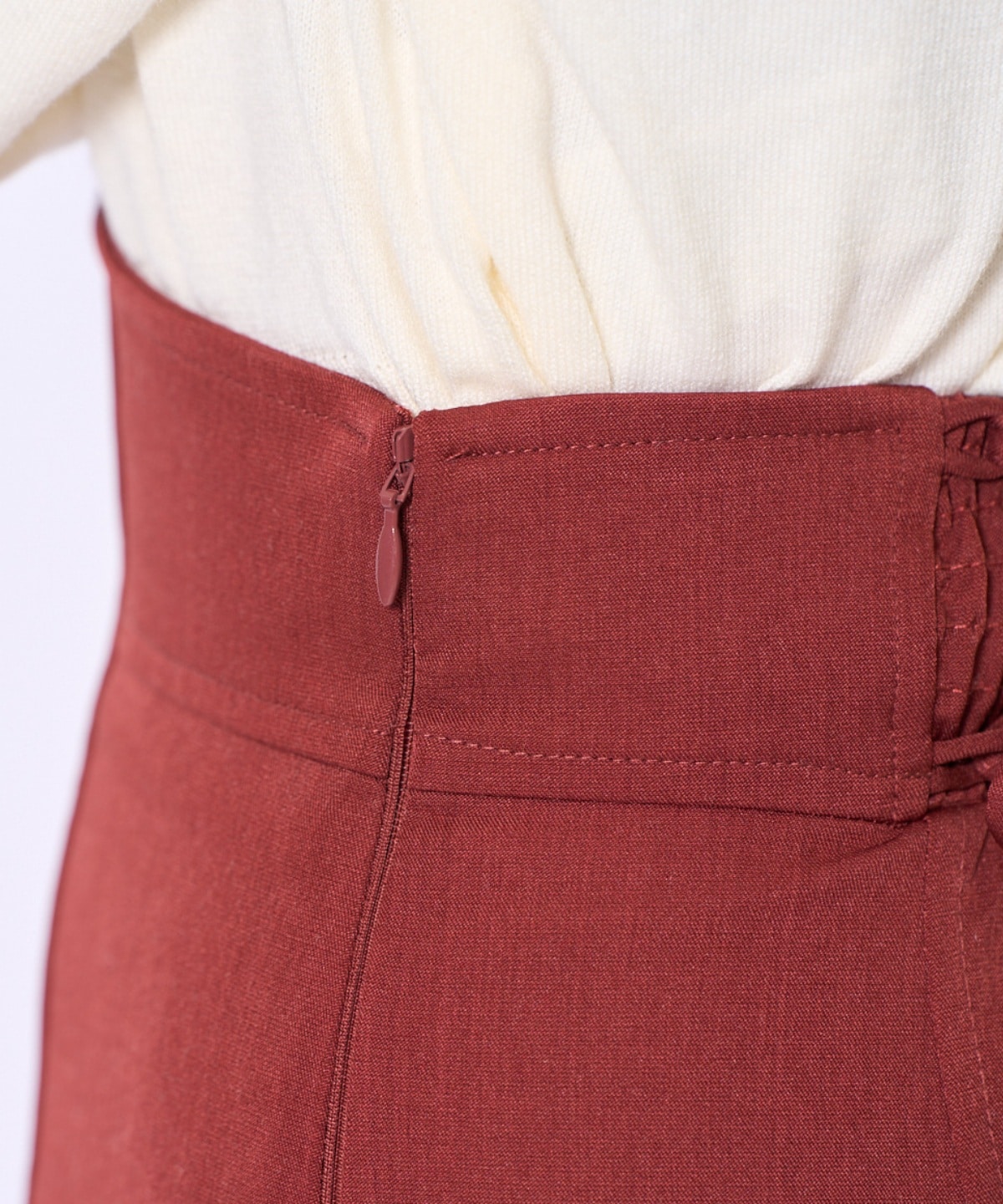 インナーミニティアードスカート