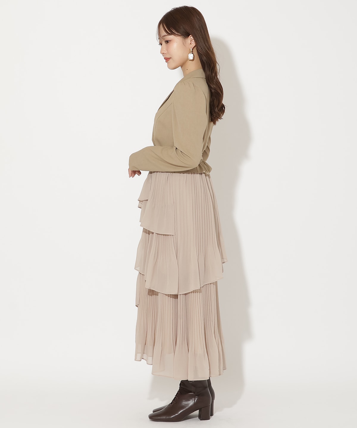 ジャケットレイヤードプリーツワンピース