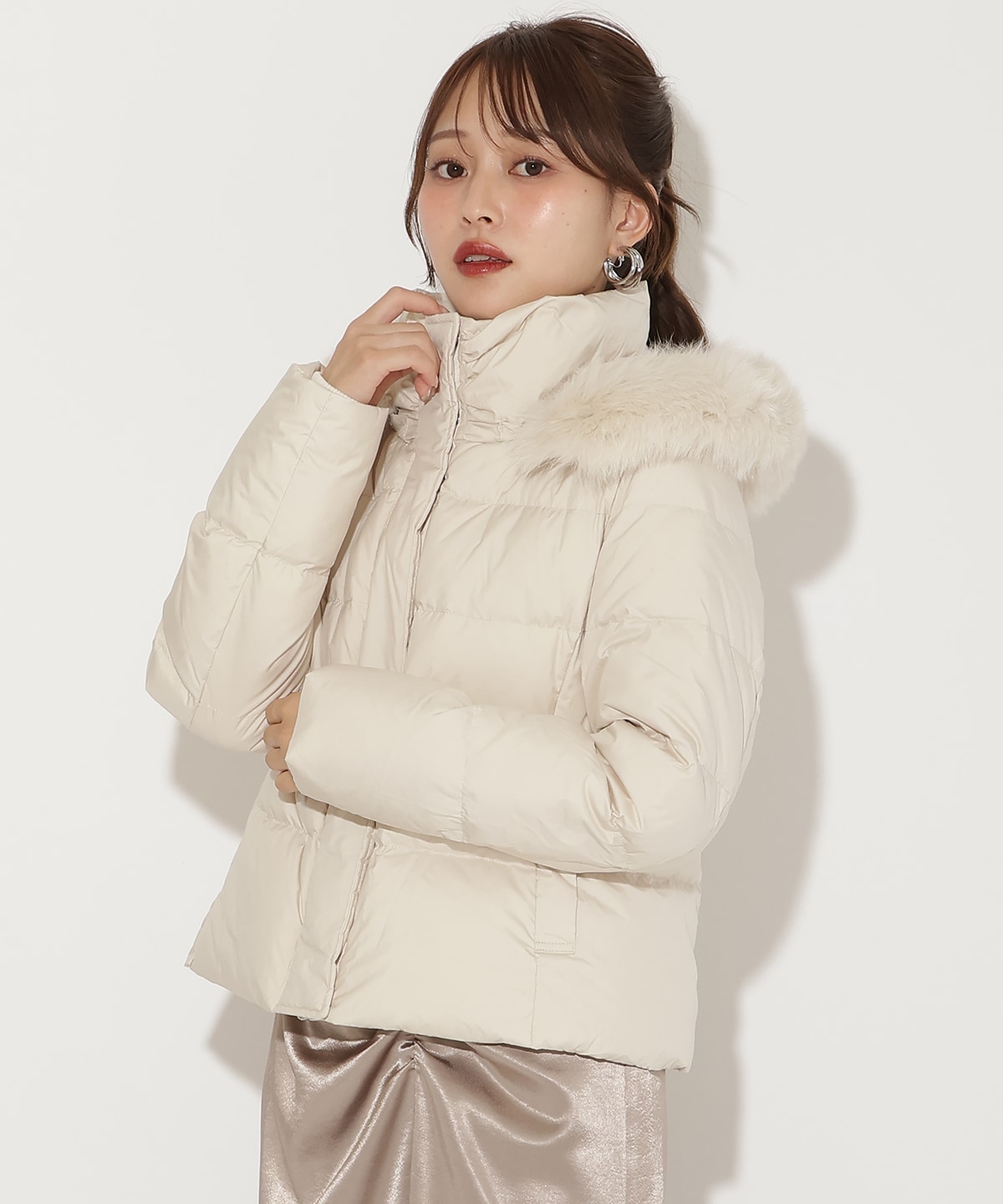 FOXファー付きプレミアムショートダウン