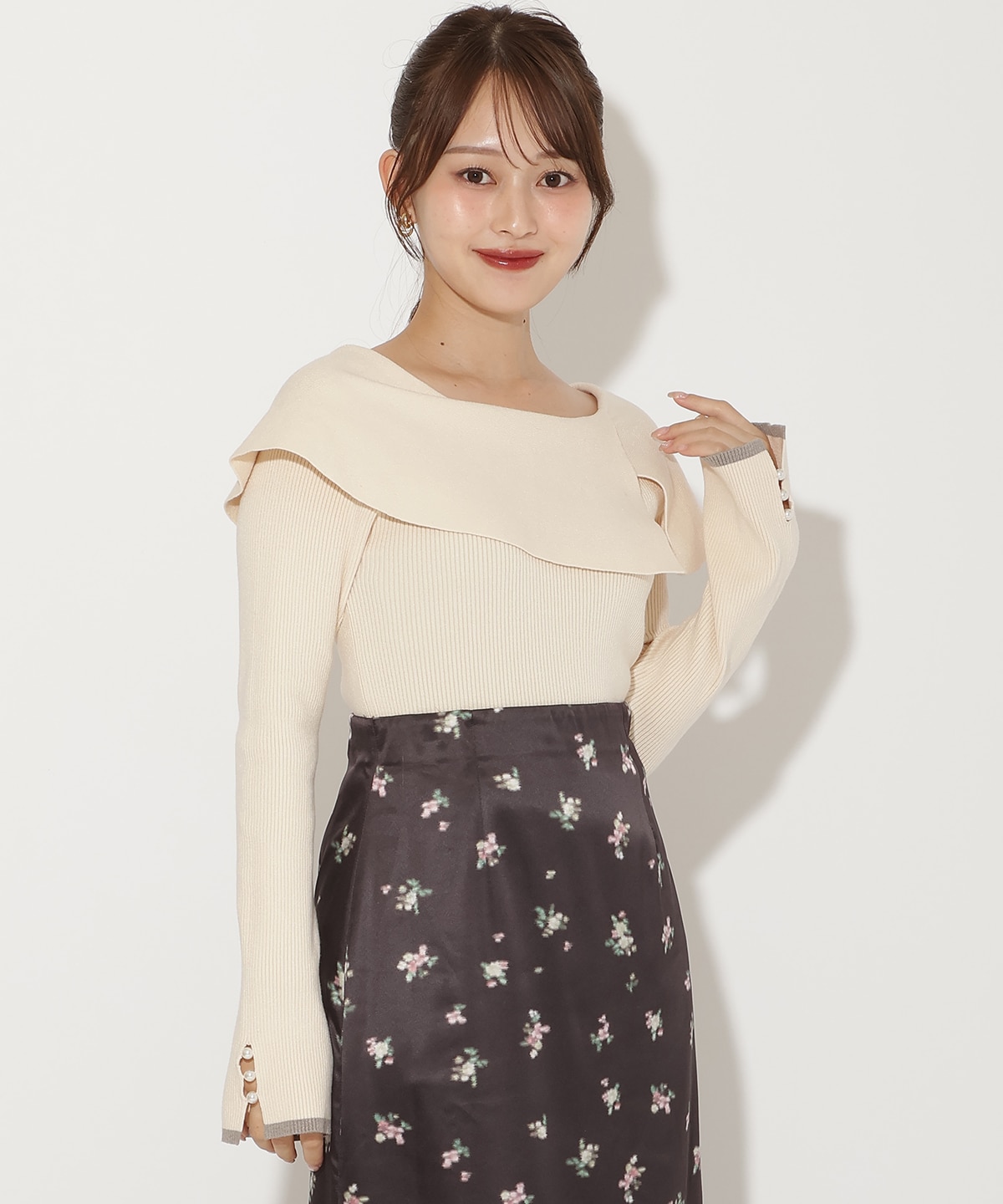 アシンメトリーカラーニットプルオーバー