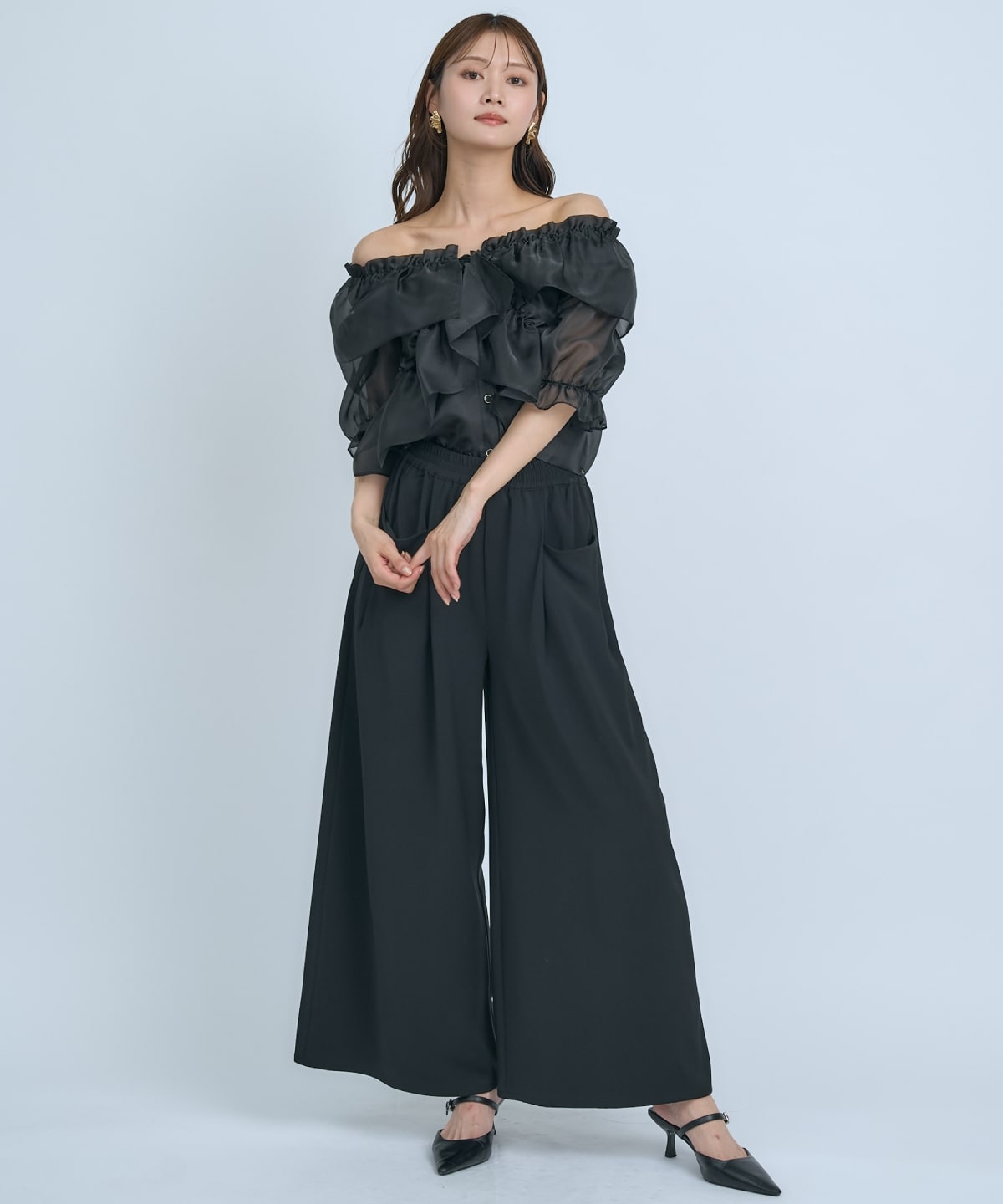 【先行予約受付中】フリルクロスシアーブラウス