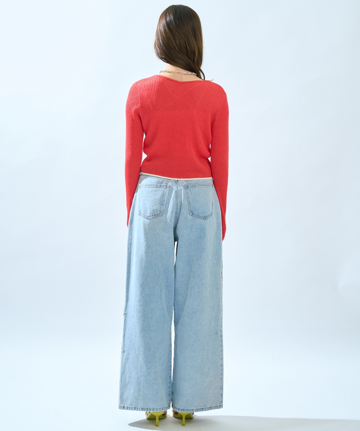 【先行予約受付中】刺繍デニムパンツ