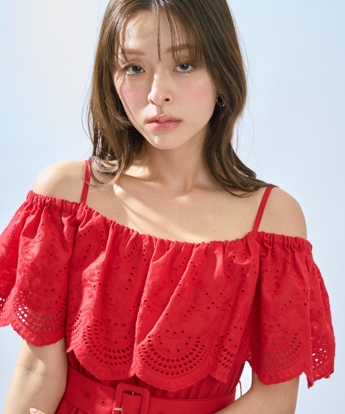 レースオフショルティアードワンピース