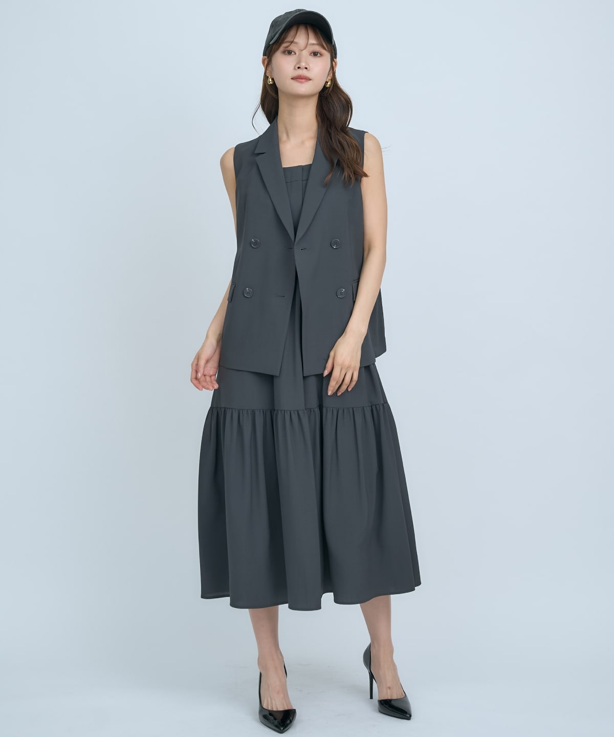 テーラードジレ×ティアードキャミワンピース