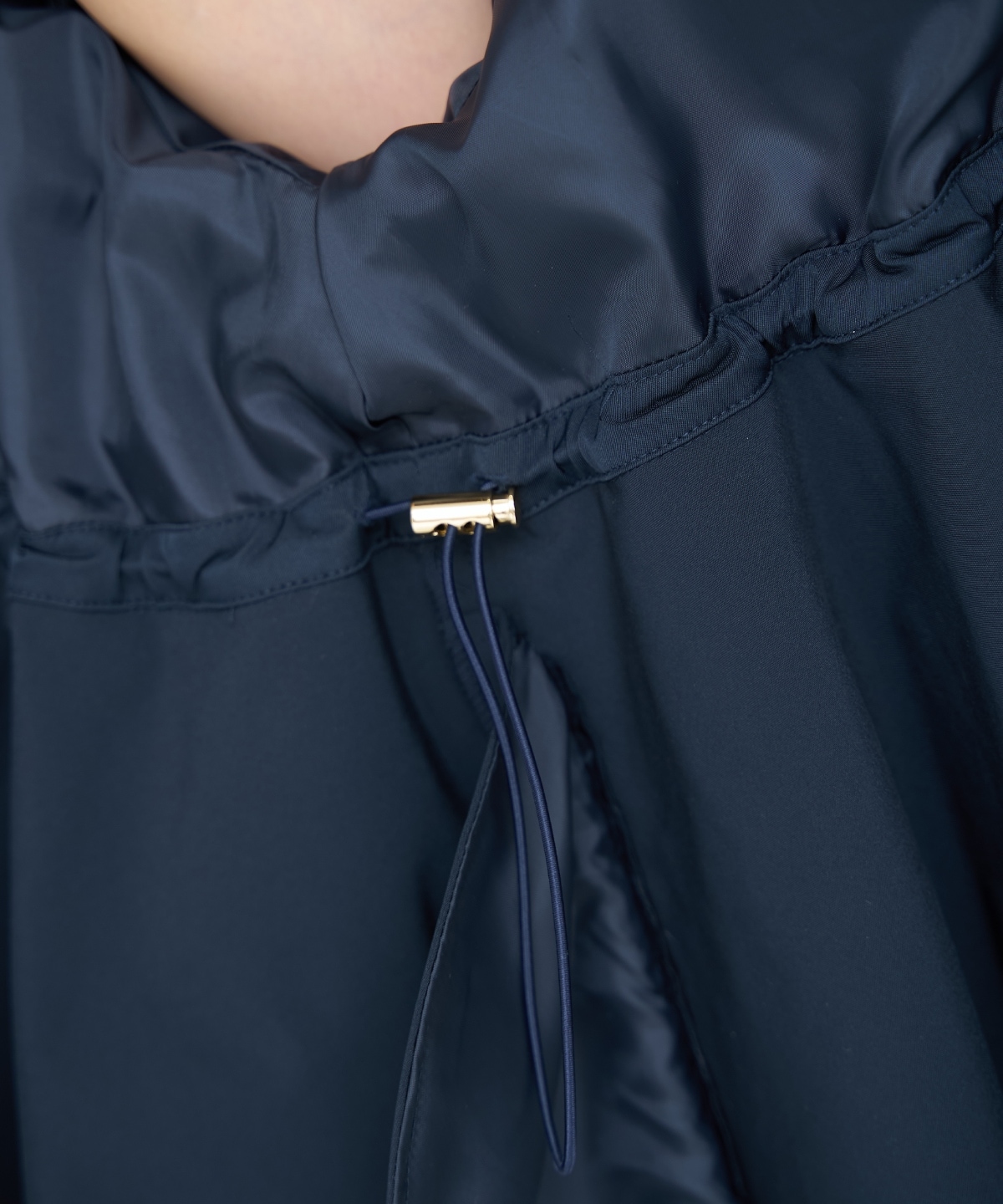 ペプラムマウンテンパーカー