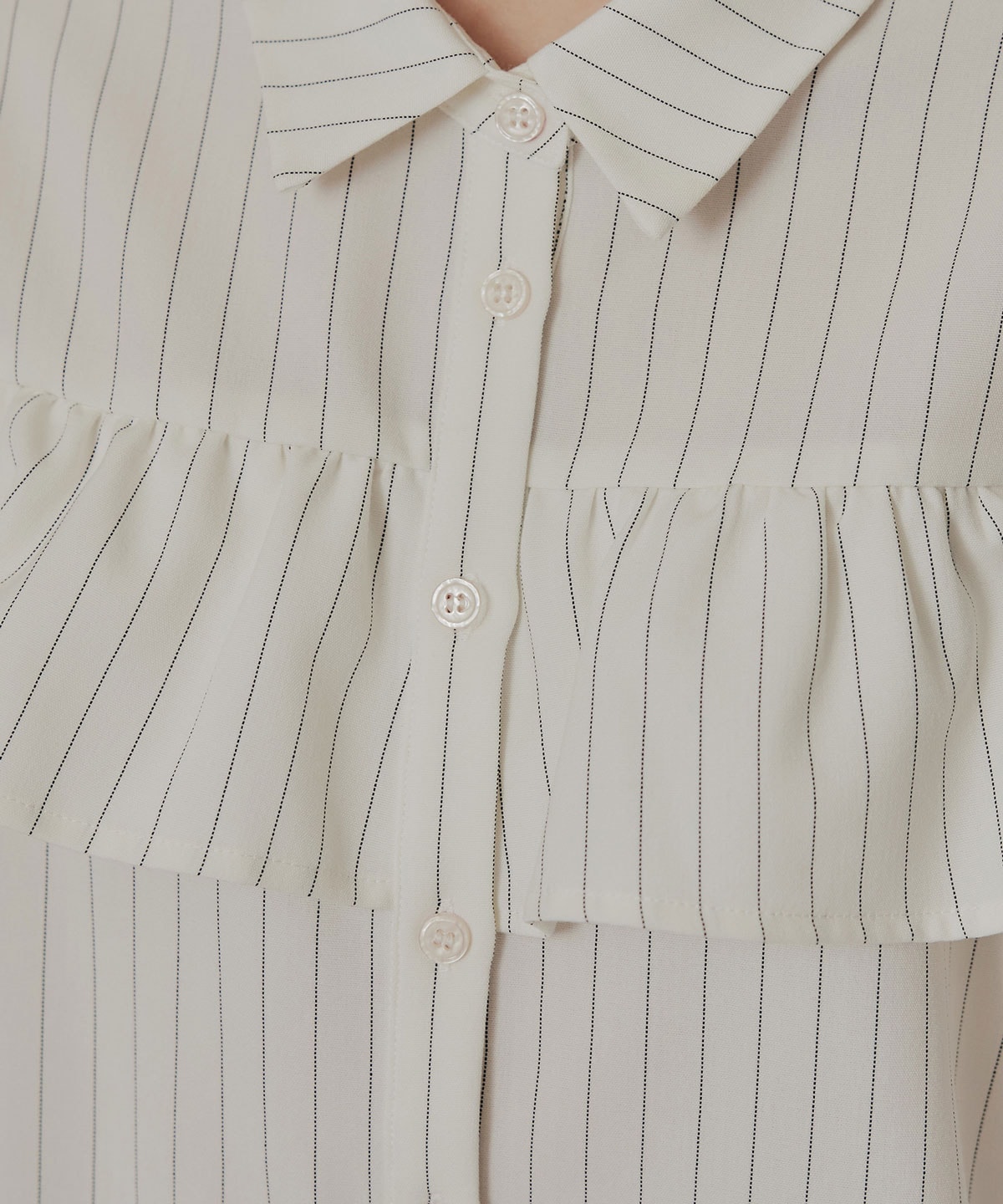 フリルラインストライプブラウス