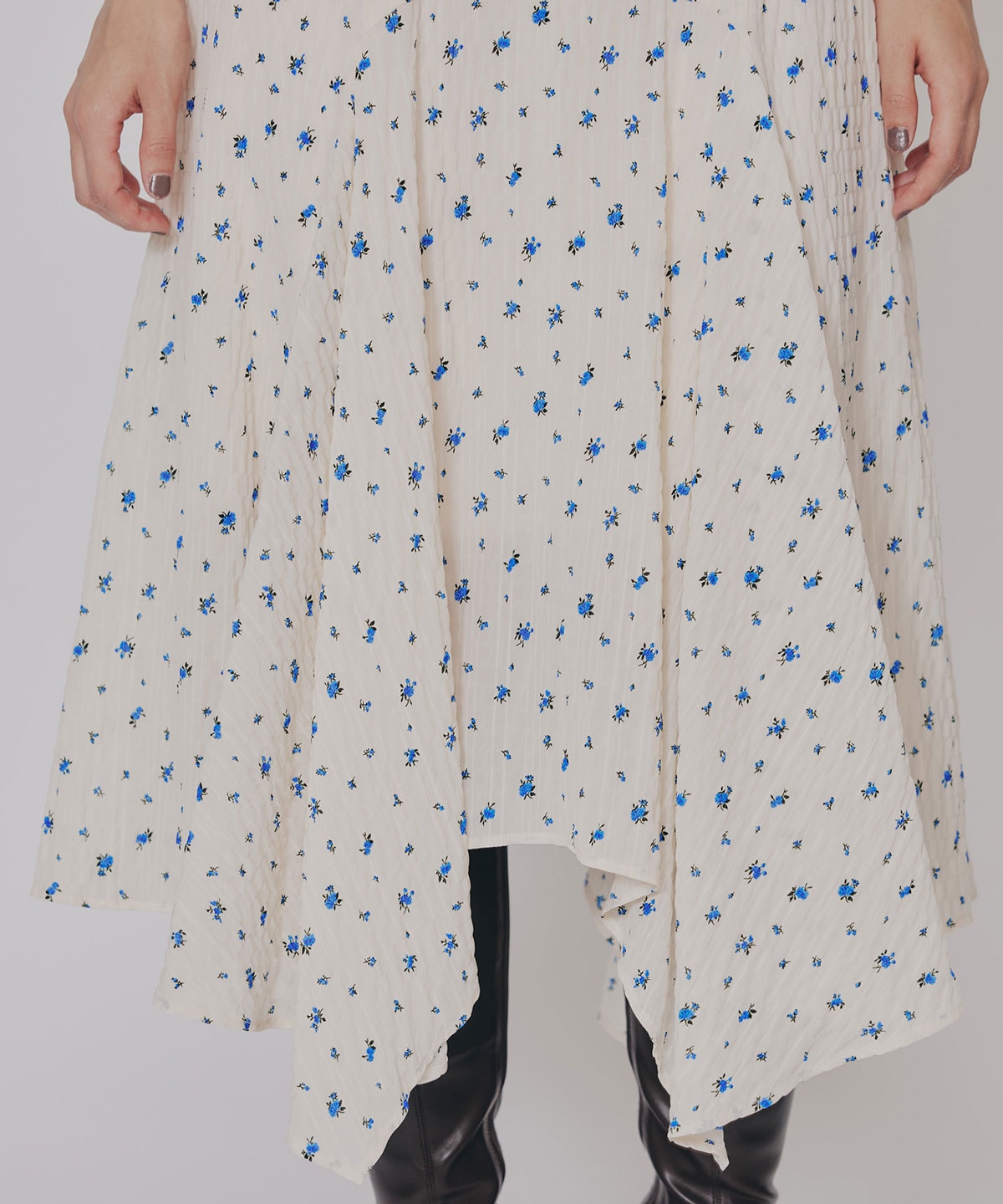 ミニフラワーイレヘムロングスカート