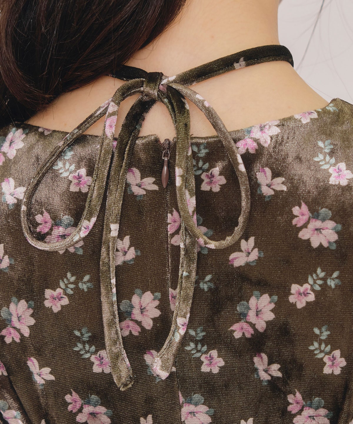 クロスリボンフラワーベロアロングワンピース