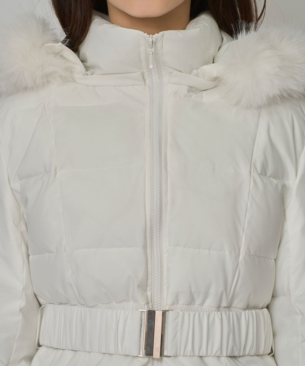 ベルトデザインキルティングファイバーダウンジャケット