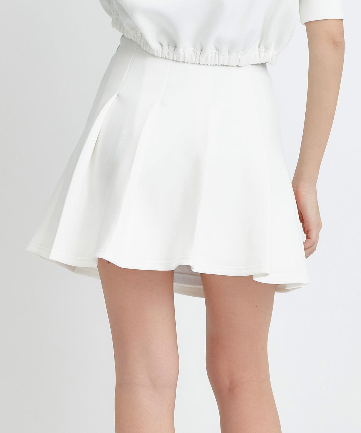 ダンボールプリーツミニスカート